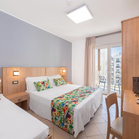 Hotel Amalfi - Smart Hotel Riccione Eksteriør bilde